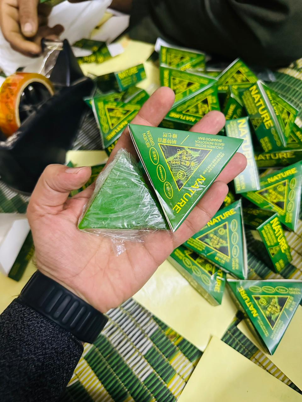 Seven Green Nature Herbal Shampoo Bar - Eco-Friendly Hair Strengthening Formula with Cacumen Biotae & Isatis Indigotica for Healthy Growth