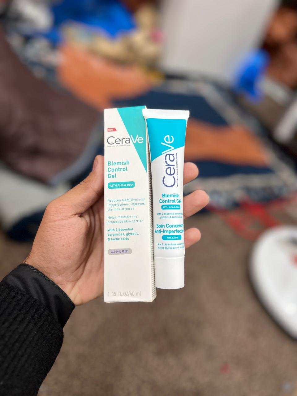 CeraVe Blemish Control Gel (40ml) with AHA & BHA - Salicylic Acid Acne Treatment to Clear Breakouts, Minimize Pores & Restore Skin Barrier