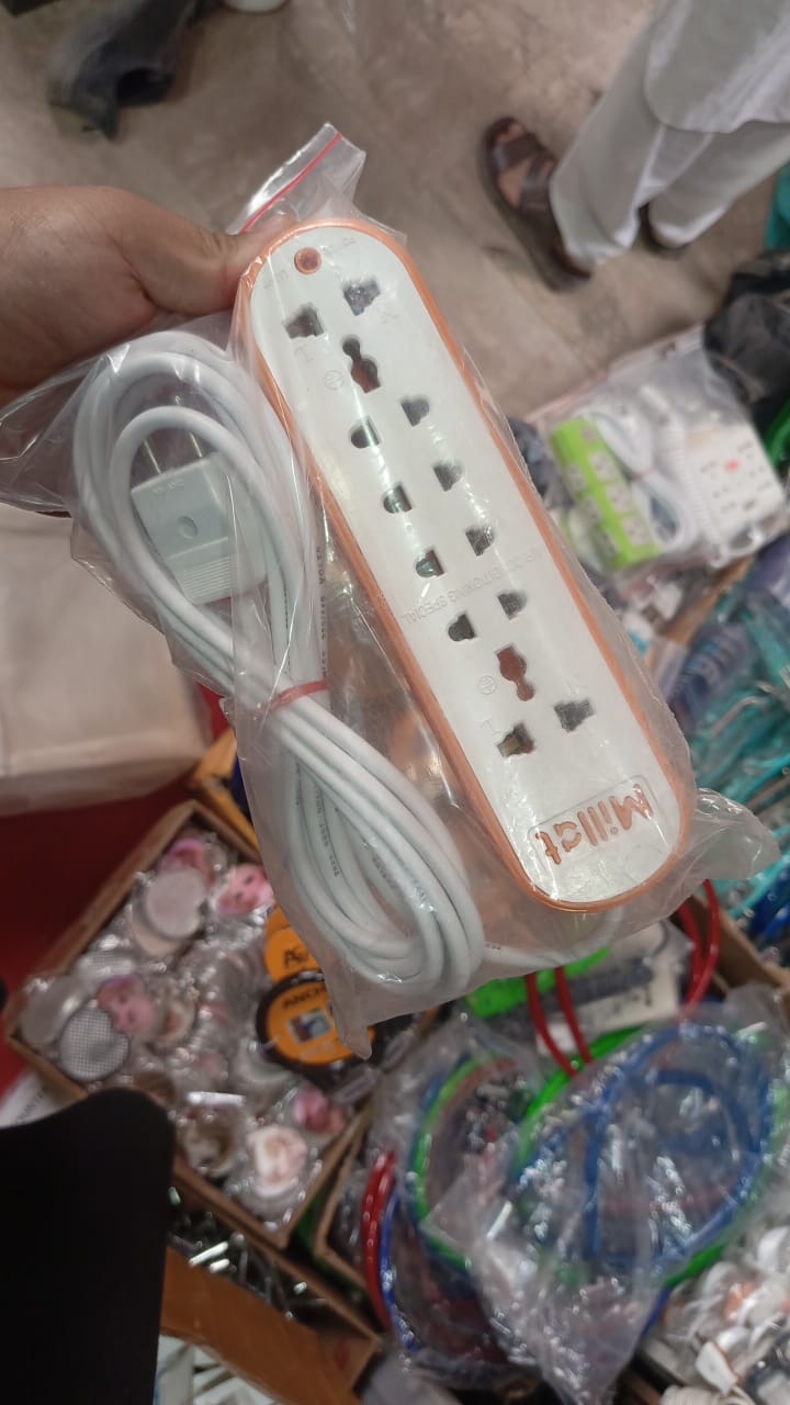 Extension Lead 5‑Way | 4M Copper Wire | Power Switch | Multi‑Socket Extension Cord | White